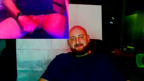 Snapshot of twardyidlugi chatting on February 16, 2:11 am twardyidlugi online show from February 16, 2:11 am