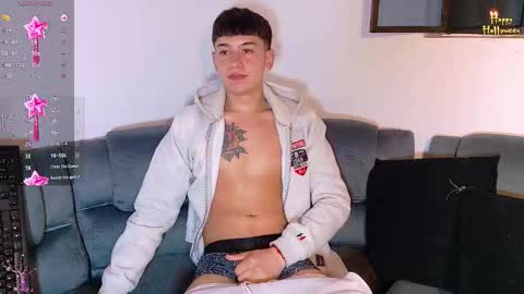 Mr Daren online show from October 23, 7:28 pm