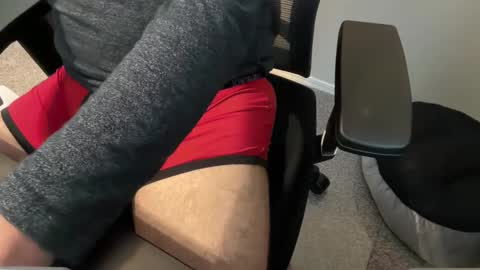 Snapshot of twinkboylover321 chatting on January 25, 6:46 pm Tell me what to do online show from January 25, 6:46 pm