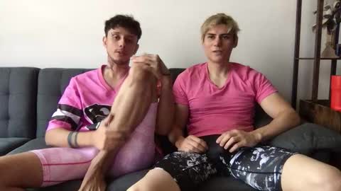 Derrick online show from October 17, 5:28 pm