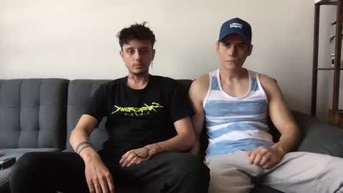 Derrick online show from October 16, 5:21 pm