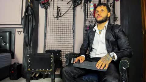 Clio  Tadeo online show from January 6, 3:10 am