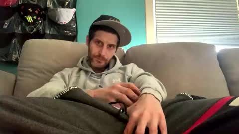 tye2high online show from October 6, 1:49 pm