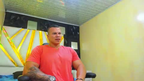 Tyleer Scot online show from April 9, 10:05 pm