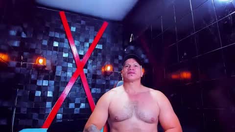 Tyleer Scot online show from March 30, 7:37 pm