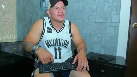 Tyleer Scot online show from March 24, 7:51 pm