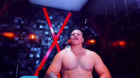 Tyleer Scot online show from April 2, 7:33 pm