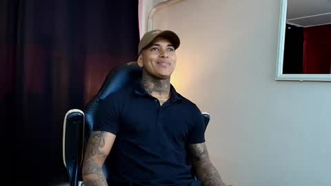 tyler_bell_ online show from March 11, 2:24 pm