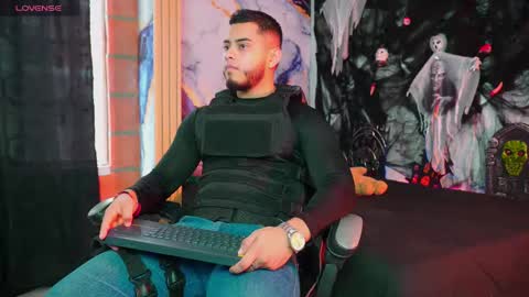 Tyler online show from October 31, 8:01 pm