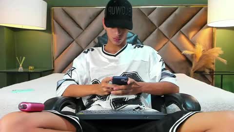 Snapshot of tyler_rodriguez chatting on October 9, 10:14 pm Tyler Rodriguez online show from October 9, 10:14 pm