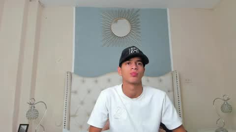 Snapshot of tyler_rodriguez chatting on December 7, 11:51 am Tyler Rodriguez online show from December 7, 11:51 am
