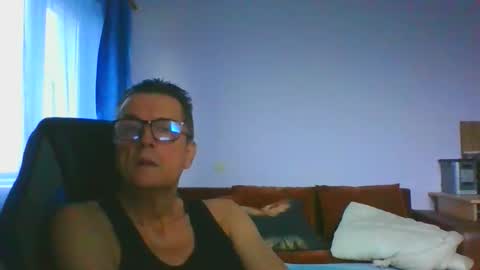 ulmeni7 online show from December 1, 12:19 pm