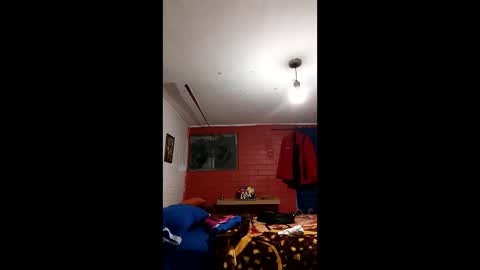 ulosdeabajo04 online show from May 31, 11:27 pm