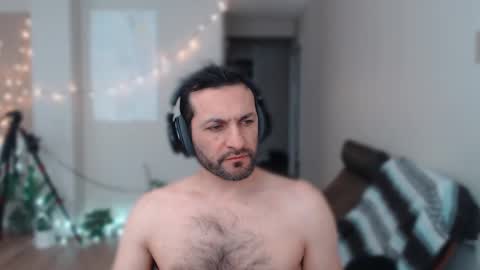 ultratoaster online show from January 11, 8:43 pm