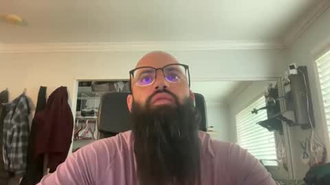 uncutbeard129840 online show from May 1, 3:36 pm