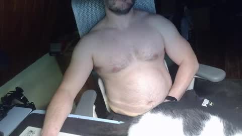 Under the desk online show from April 16, 9:39 pm