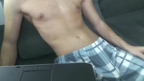 uniqueboy22 online show from March 18, 12:24 am