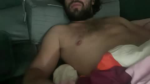 universalstudihoes online show from November 21, 12:15 pm