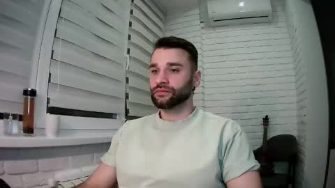 SlavaVibes online show from April 6, 6:09 pm