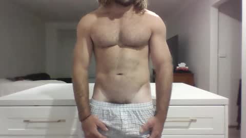 uptonogoodaus online show from January 17, 9:39 am