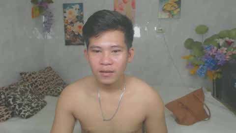 ur_bigcockeziekiel online show from April 6, 7:31 am