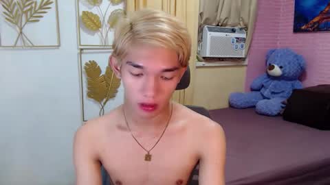 urasian_john20 online show from April 11, 6:42 am