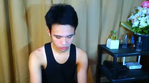 urasiancumboix2 online show from October 31, 6:04 am