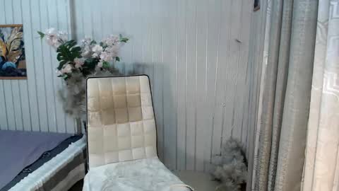 urdreamboy_doms online show from April 2, 2:03 pm