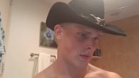 Snapshot of urfavcowboy69 chatting on October 20, 3:43 am Cowboy Clay online show from October 20, 3:43 am