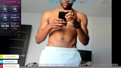 Snapshot of urnewdaddy90 chatting on December 23, 6:58 pm Big Daddy online show from December 23, 6:58 pm