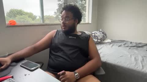 mateo ninho online show from December 14, 8:05 pm