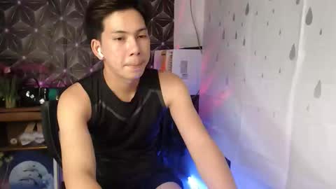 Snapshot of ursweet_jade chatting on October 1, 1:37 pm ursweet_jade online show from October 1, 1:37 pm