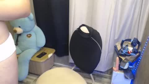 ursweet_jade online show from March 30, 11:55 am