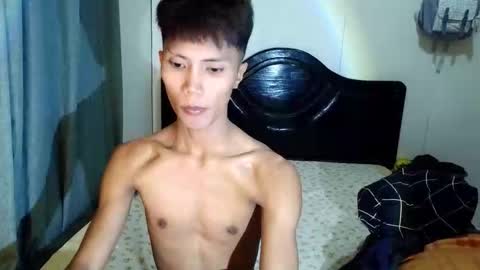 mark online show from April 14, 12:27 pm