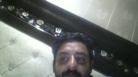 Snapshot of usman184 chatting on September 13, 2:40 pm Mian184 online show from September 13, 2:40 pm