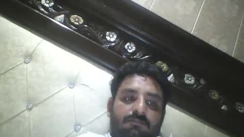 Snapshot of usman184 chatting on September 16, 9:15 pm Mian184 online show from September 16, 9:15 pm