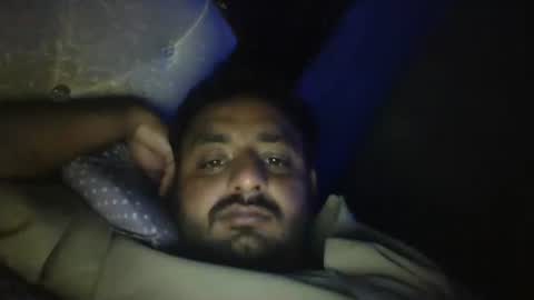 Snapshot of usman184 chatting on January 17, 8:37 pm Mian184 online show from January 17, 8:37 pm