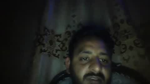Snapshot of usman184 chatting on March 9, 5:39 pm Mian184 online show from March 9, 5:39 pm