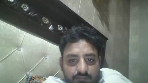 Snapshot of usman184 chatting on January 14, 5:56 pm Mian184 online show from January 14, 5:56 pm