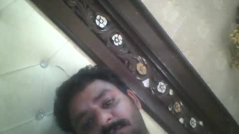 Snapshot of usman184 chatting on September 15, 5:42 am Mian184 online show from September 15, 5:42 am