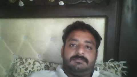 Snapshot of usman184 chatting on September 12, 1:27 am Mian184 online show from September 12, 1:27 am