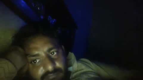 Snapshot of usman184 chatting on February 22, 5:42 pm Mian184 online show from February 22, 5:42 pm