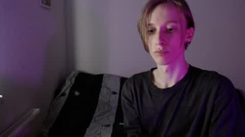 Excuse me online show from December 13, 3:00 pm