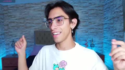 UYUKIE online show from March 24, 3:44 am