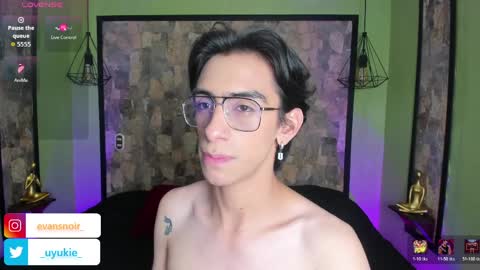 UYUKIE online show from April 4, 3:25 am