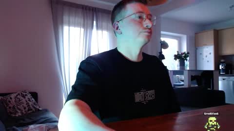 vacation__ online show from February 18, 4:05 pm