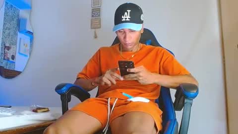 Mistery Guy online show from November 20, 11:03 pm