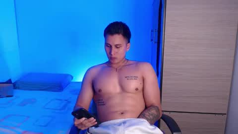 VALENTINO online show from February 1, 1:48 am