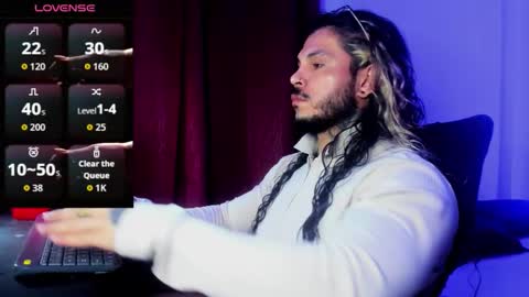 vanvelckan_ online show from October 5, 7:23 am