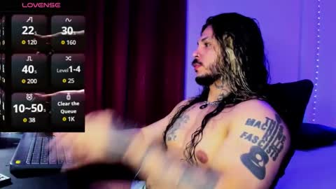 vanvelckan_ online show from October 3, 7:02 am